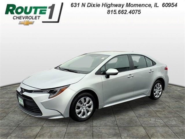 2025 Toyota Corolla LE's photo