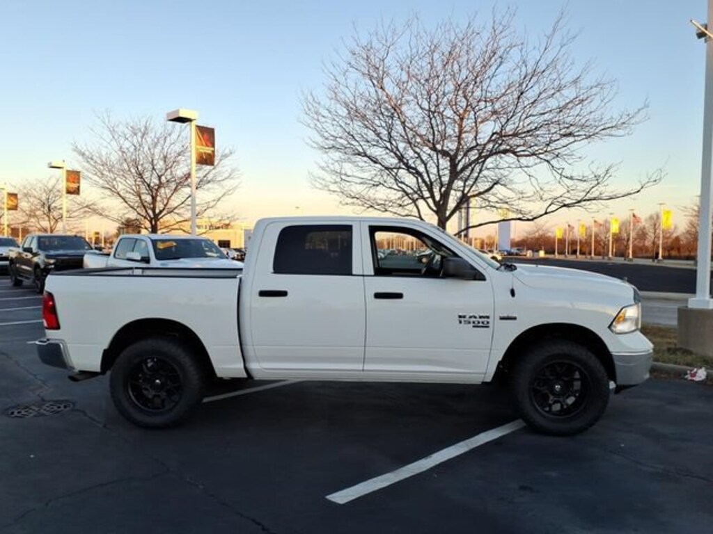 Used 2022 Ram 1500 Classic SLT