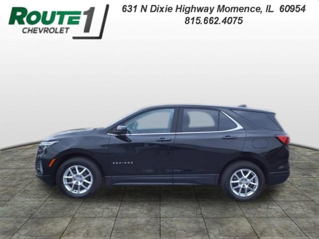 Used 2022 Chevrolet Equinox LT with VIN 3GNAXJEV2NL136576 for sale in Momence, IL
