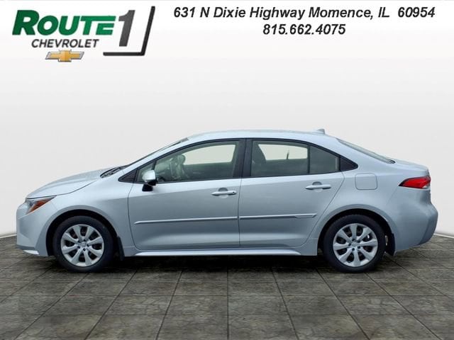 Used 2021 Toyota Corolla LE with VIN JTDEPMAE2MJ189446 for sale in Momence, IL
