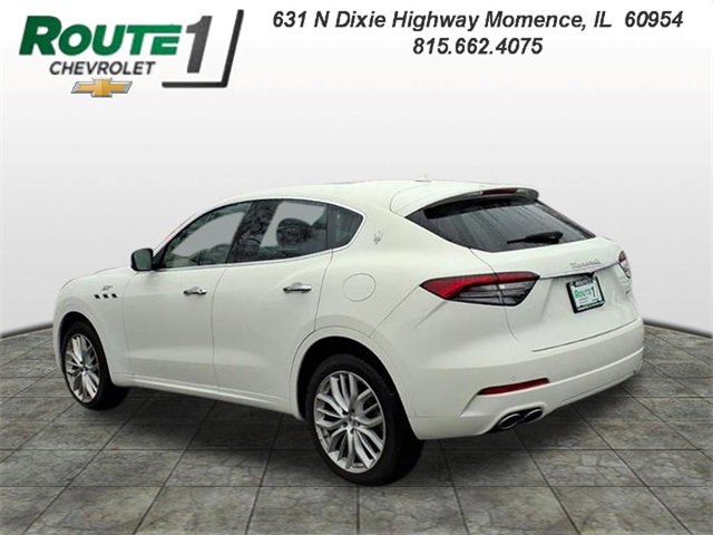 2022 Maserati Levante GT photo 2