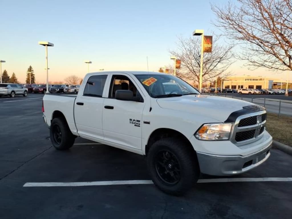 Used 2022 Ram 1500 Classic SLT