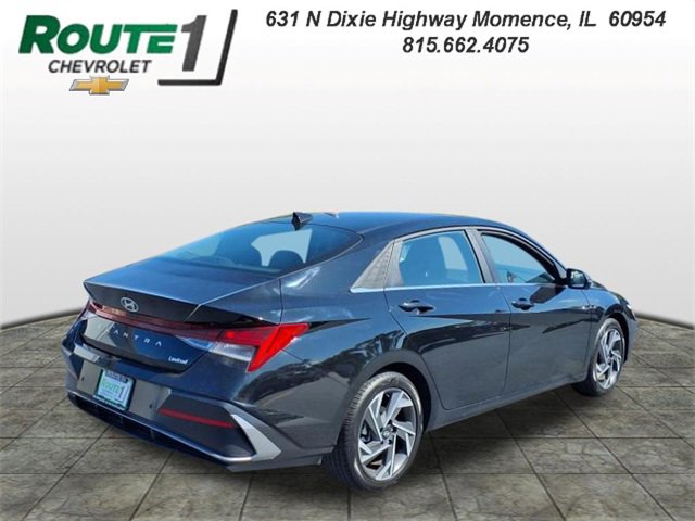 2024 Hyundai Elantra Limited photo 4