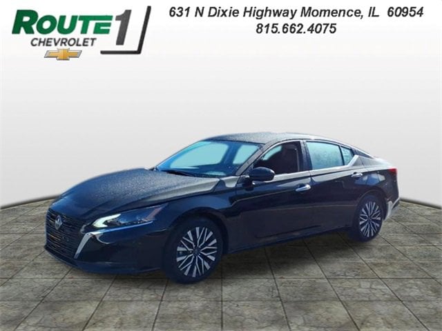 2024 Nissan Altima SV's photo