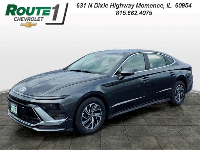 2026 Hyundai Sonata Blue's photo