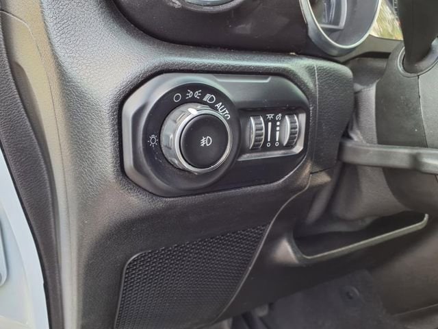 2021 Jeep Wrangler Unlimited Sahara Altitude - Photo 11
