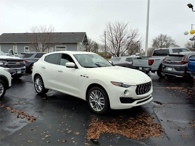 2022 Maserati Levante GT photo 4