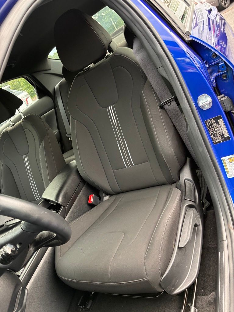 2025 Hyundai Elantra Blue - Photo 16