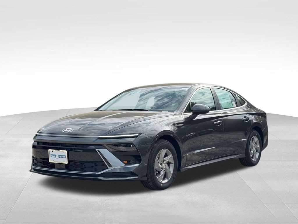 New 2026 Hyundai Sonata SE Sedan