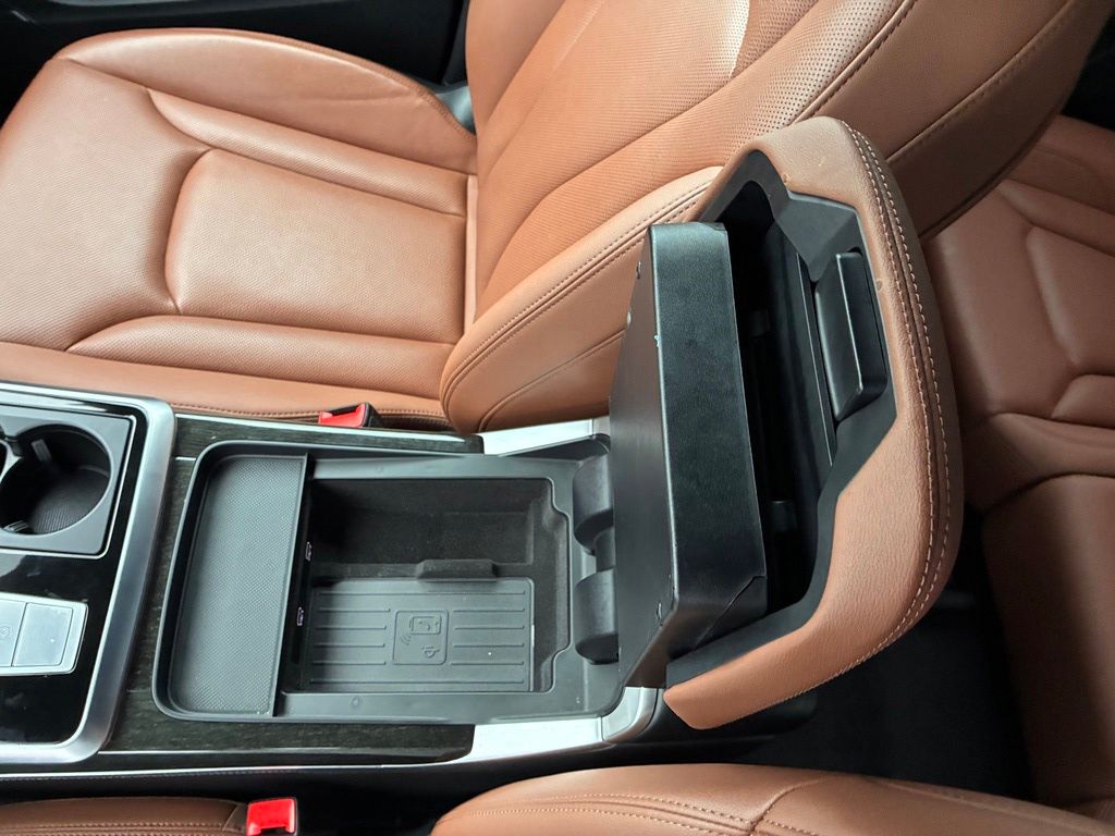 2023 Audi Q8 Prestige - Photo 43