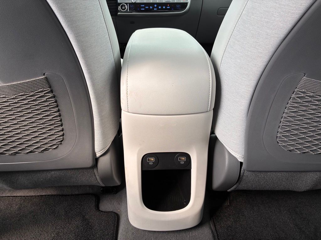 2024 Hyundai IONIQ 5 Limited - Photo 19