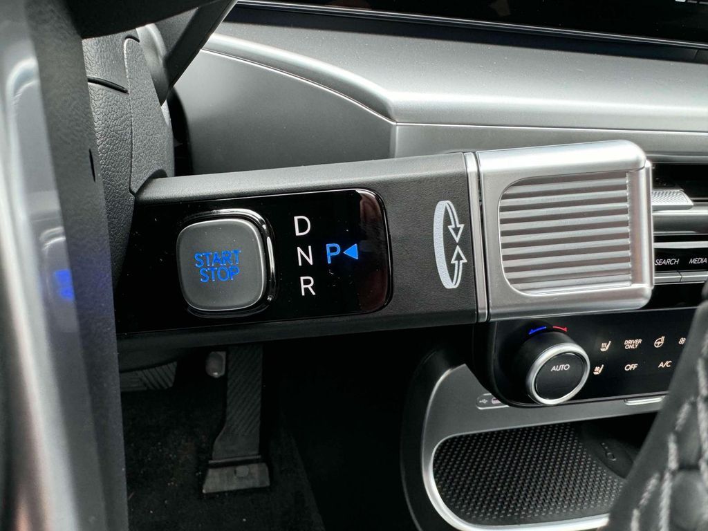 2026 Hyundai IONIQ 9 SEL - Photo 26