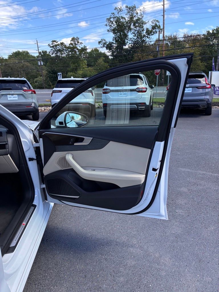 2023 Audi A4 Premium Plus - Photo 22