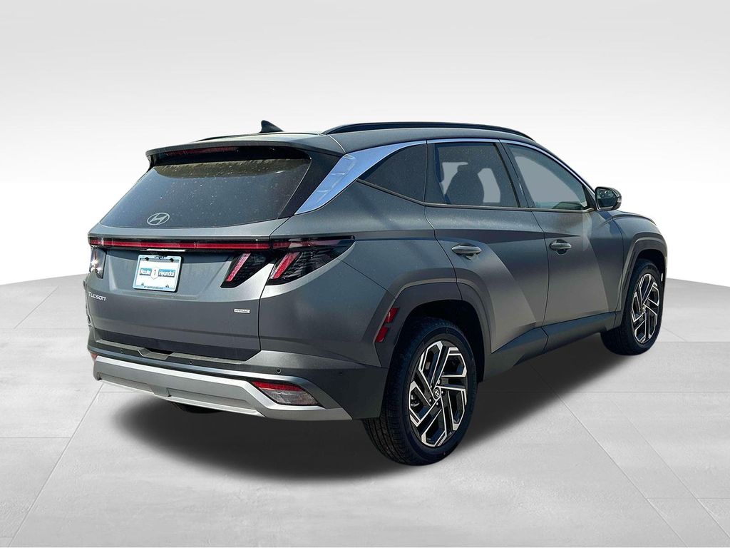 2025 Hyundai Tucson Limited photo 2