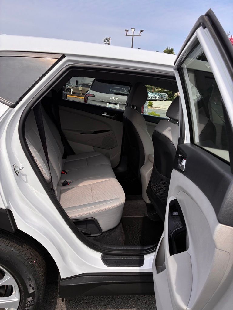 2019 Hyundai Tucson SE - Photo 21