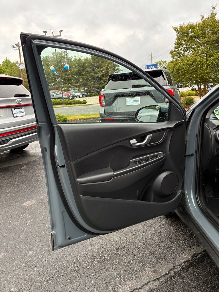 2022 Hyundai Kona SEL - Photo 45
