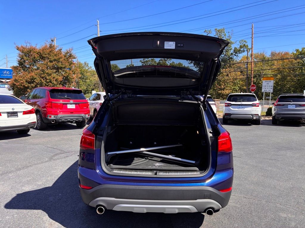 2018 BMW X1 28i - Photo 11