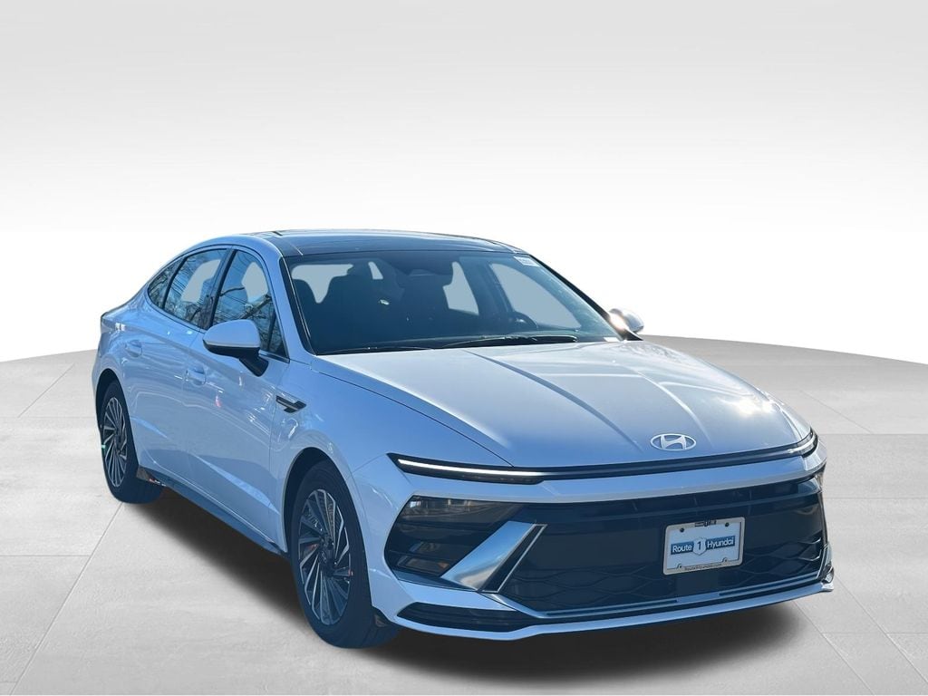 2026 Hyundai Sonata Hybrid SEL's photo