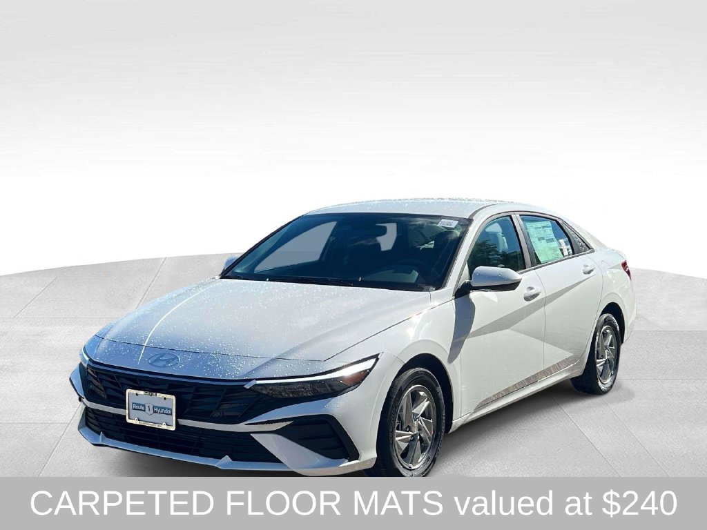 New 2026 Hyundai Elantra SE Sedan