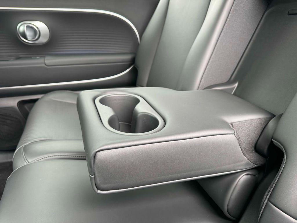 2026 Hyundai IONIQ 9 SEL - Photo 14