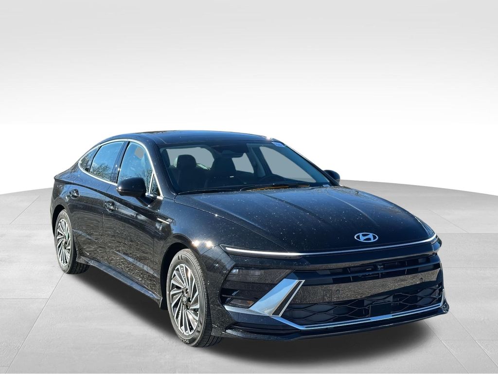 2026 Hyundai Sonata Hybrid Limited's photo