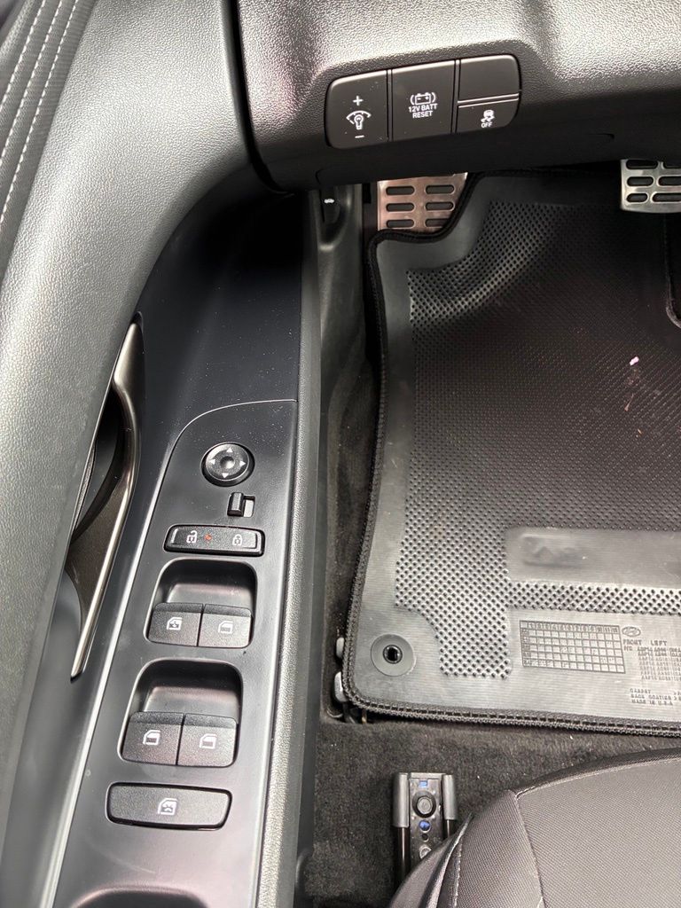 2025 Hyundai Elantra Blue - Photo 27