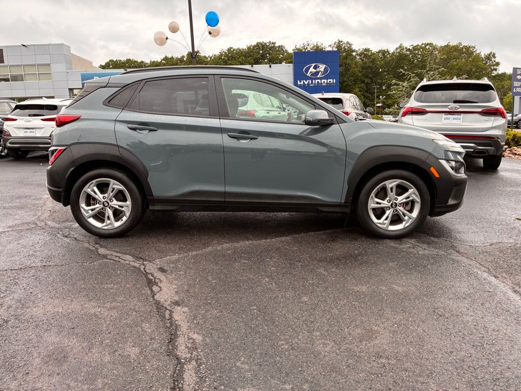 2022 Hyundai Kona SEL - Photo 8