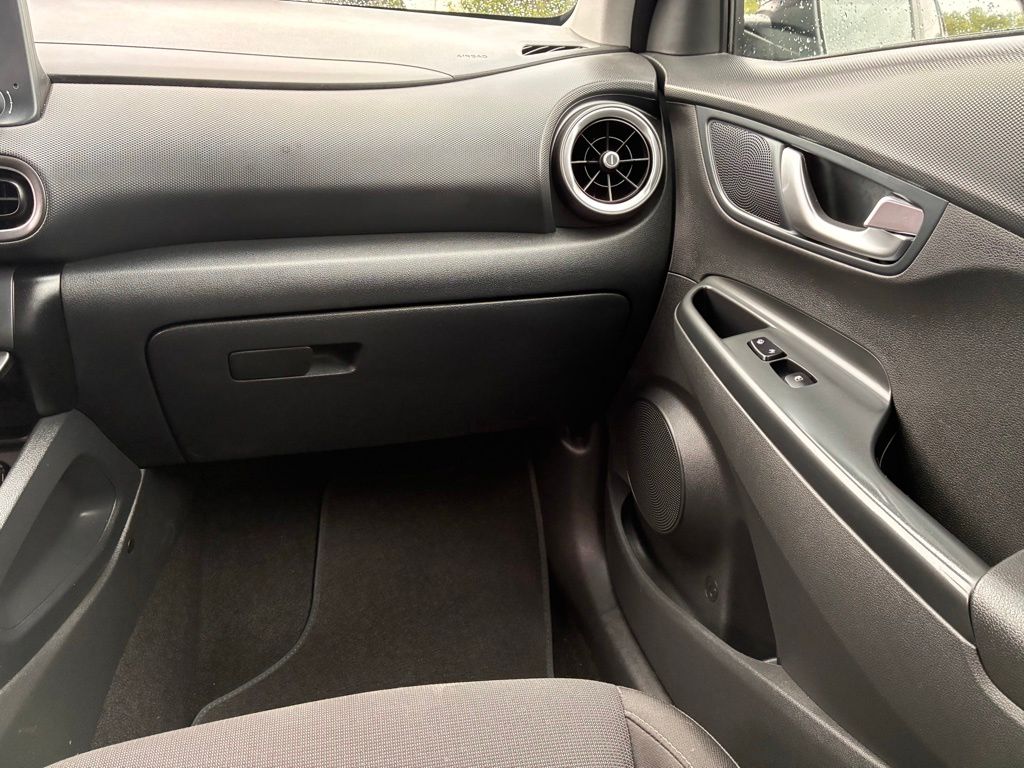 2022 Hyundai Kona SEL - Photo 37