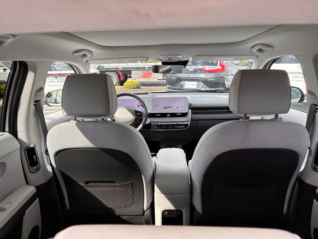 2024 Hyundai IONIQ 5 Limited - Photo 16
