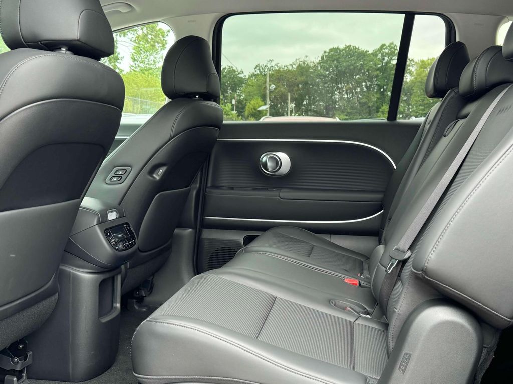 2026 Hyundai IONIQ 9 SEL - Photo 10