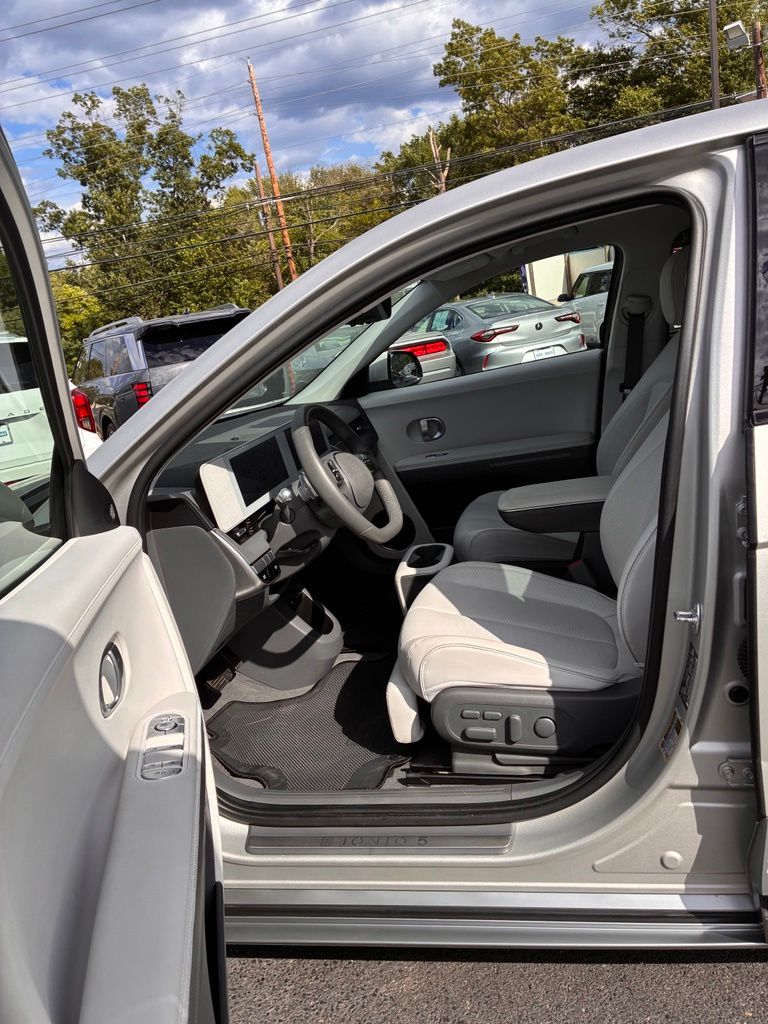 2024 Hyundai IONIQ 5 Limited - Photo 27