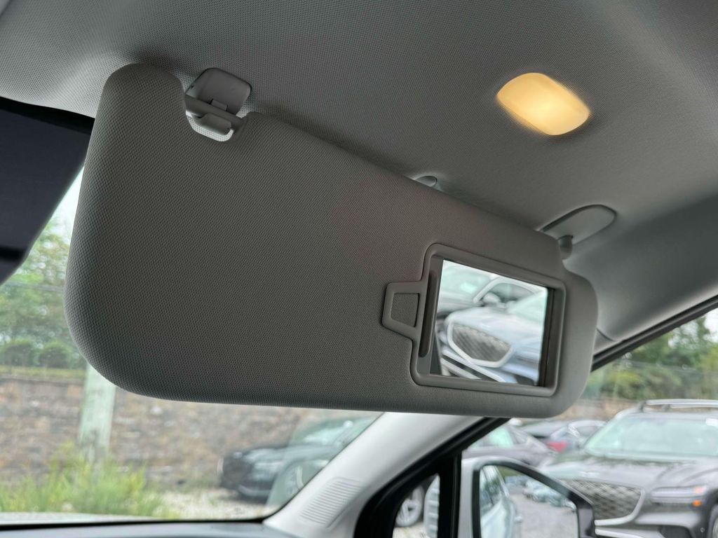 2026 Hyundai IONIQ 9 SE - Photo 32