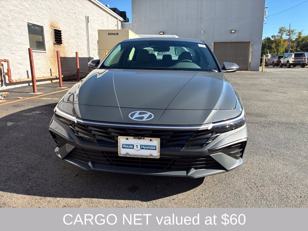 New 2026 Hyundai Elantra SE Sedan