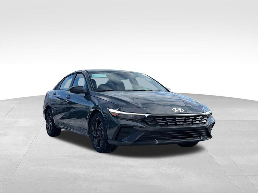 New 2026 Hyundai Elantra SEL Sport Sedan