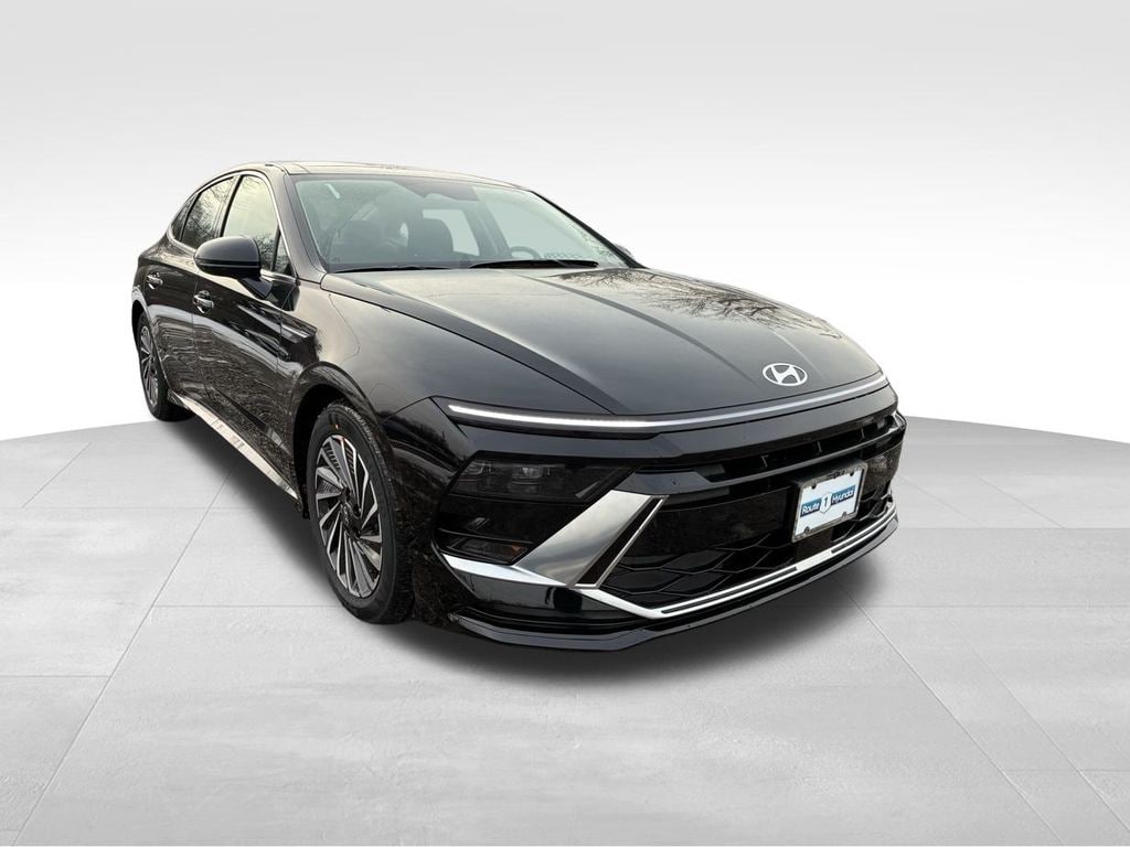 New 2026 Hyundai Sonata Hybrid SEL Sedan