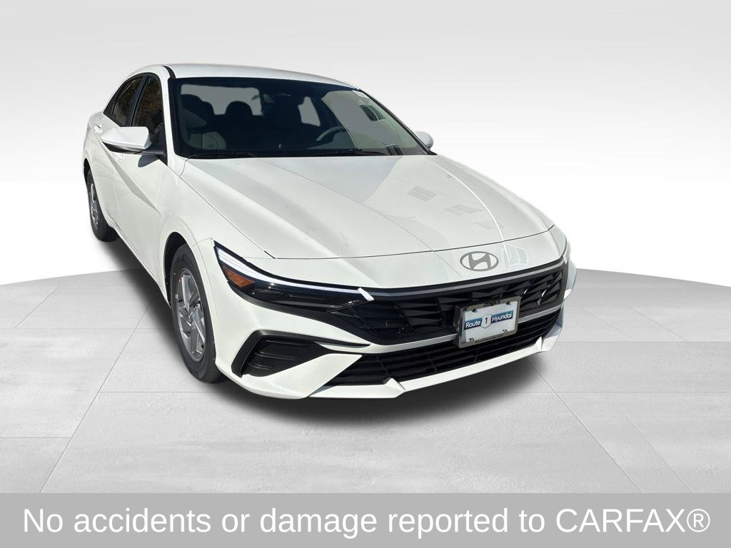 New 2026 Hyundai Elantra SE Sedan