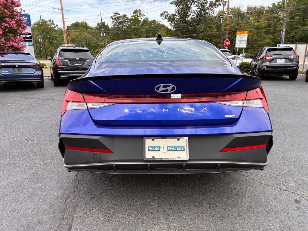 2025 Hyundai Elantra Blue - Photo 6