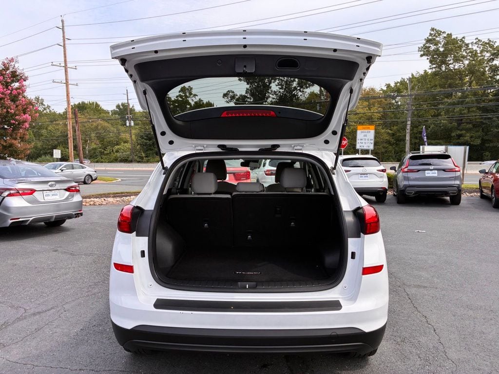 2019 Hyundai Tucson SE - Photo 11