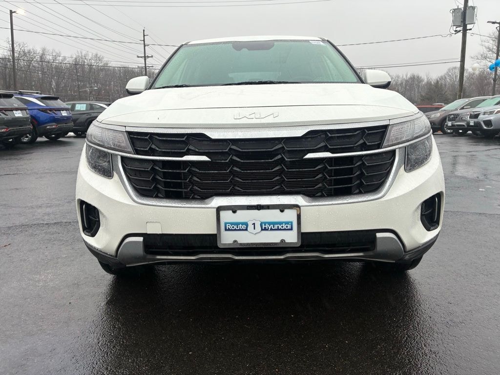 Used 2024 Kia Seltos LX SUV