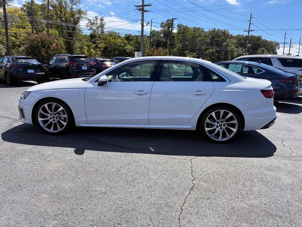2023 Audi A4 Premium Plus - Photo 4