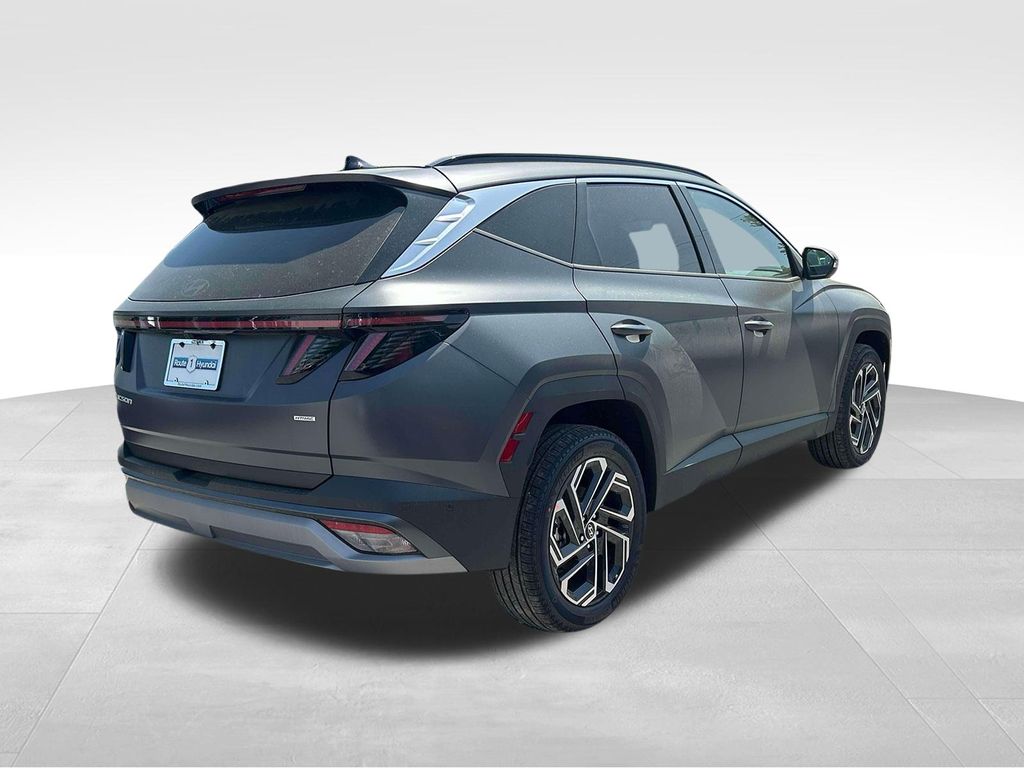 2025 Hyundai Tucson Limited photo 2