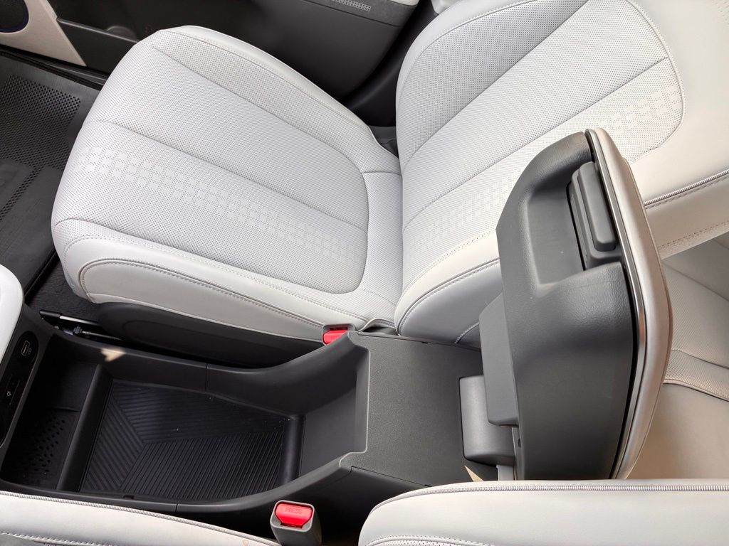 2024 Hyundai IONIQ 5 Limited - Photo 44