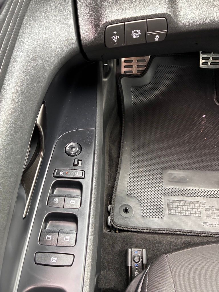 2025 Hyundai Elantra Blue - Photo 26