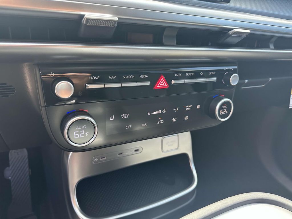 2026 Hyundai IONIQ 9 SE - Photo 26