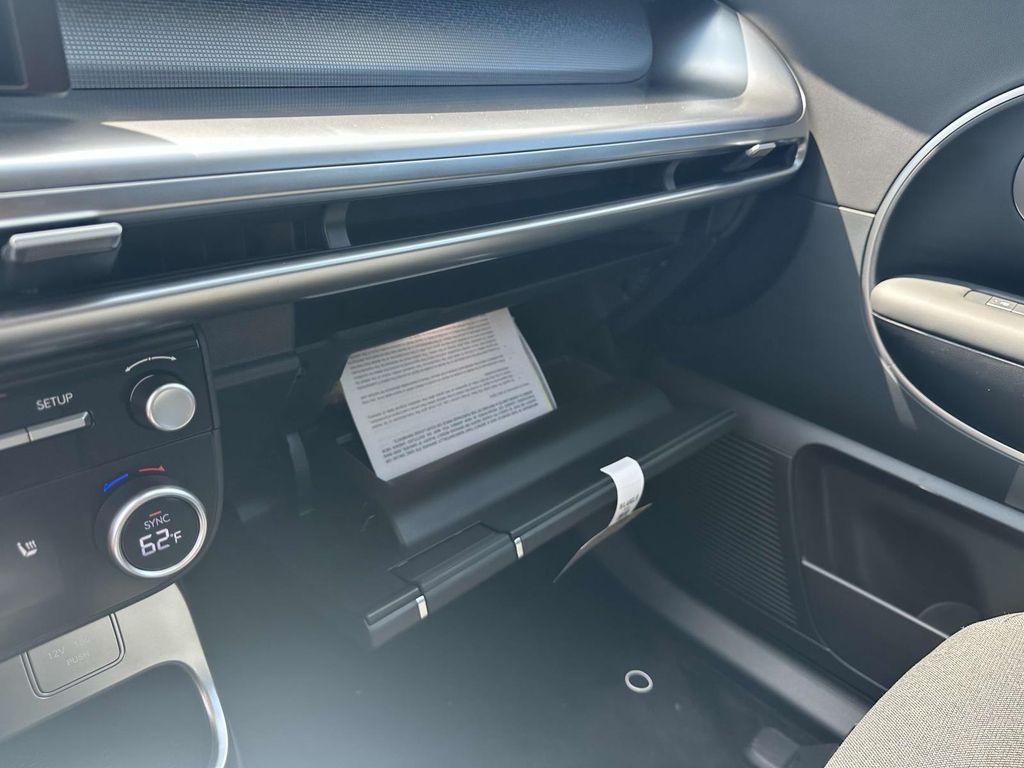 2026 Hyundai IONIQ 9 SE - Photo 30