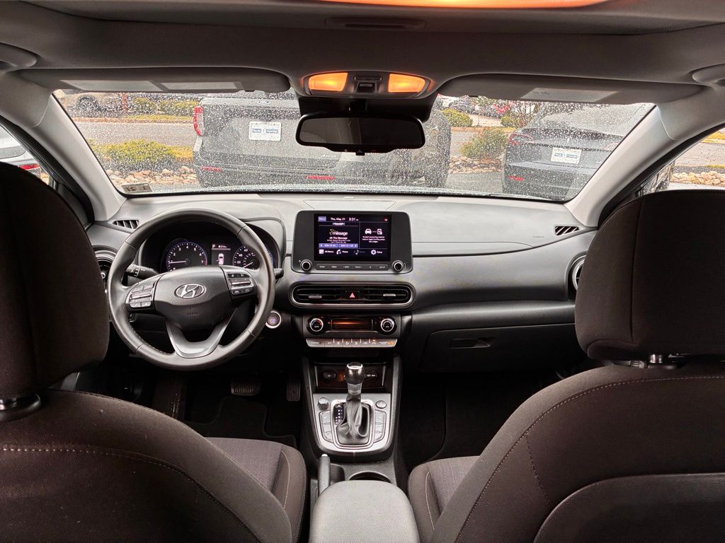 2022 Hyundai Kona SEL - Photo 16