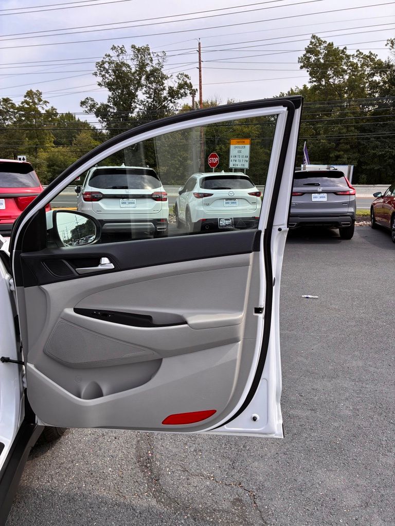 2019 Hyundai Tucson SE - Photo 20