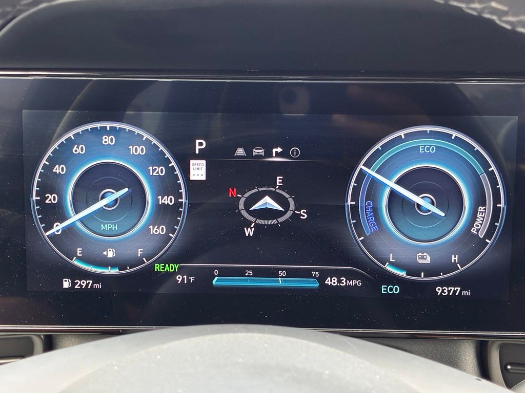 2025 Hyundai Elantra Limited - Photo 31