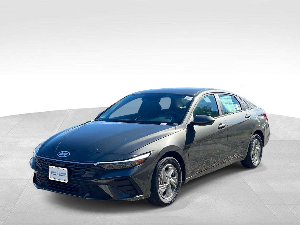 New 2026 Hyundai Elantra SE Sedan
