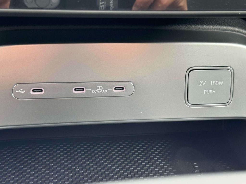 2026 Hyundai IONIQ 9 SE - Photo 29
